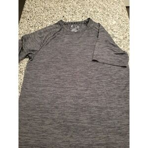 Xersion Train EverAir Men's Gray Heathered Short Sleeve Athletic T-Shirt Size L‎